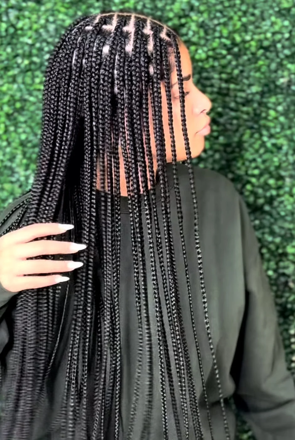 Classic medium knotless braids
